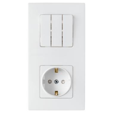 Фотография товара 'Bylectrica Блок 3 выключателя + розетка с заземляющим контактом со шторкой СУ, серия МАСТЕР, 3В-РЦ-7036'