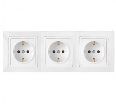 Фотография товара 'Bylectrica Розетка 3-местная СУ с заземляющим контактом на шинах, серия УЮТ, РС16-757'